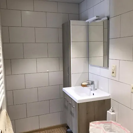 Le Charme De L'estroit * Mettet