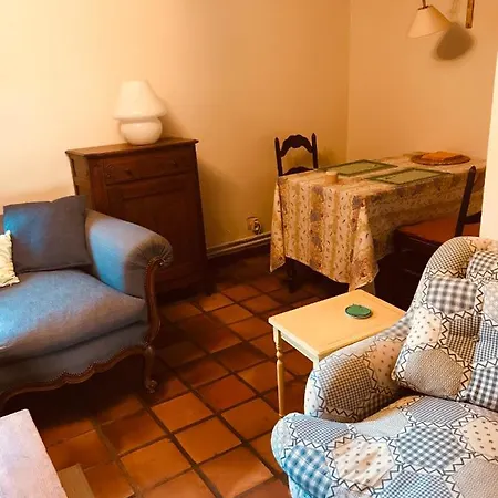 Le Charme De L'estroit Mettet